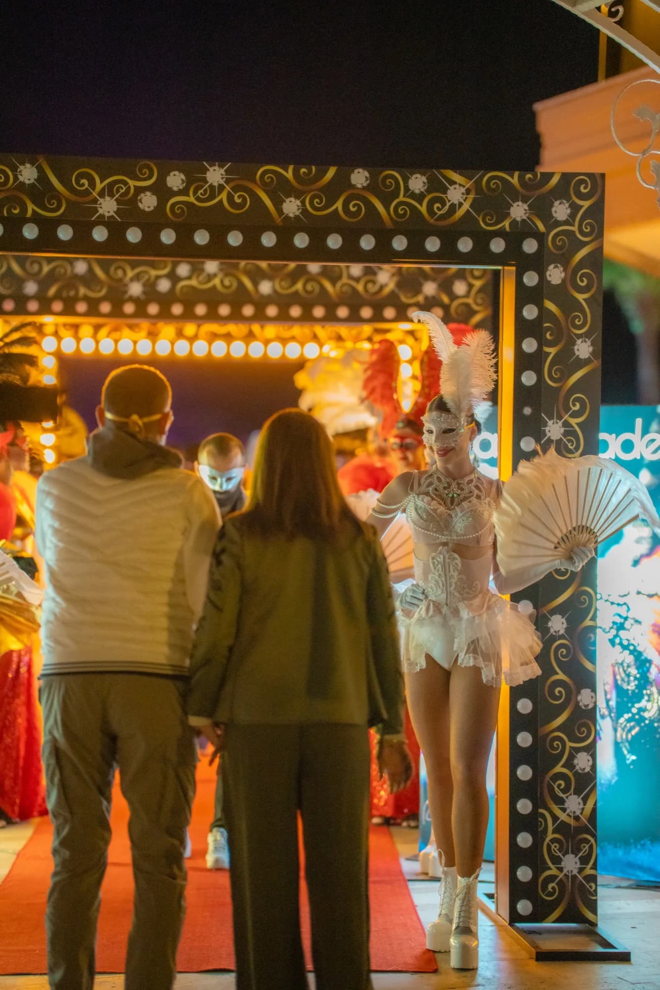 Masquerade Party — Selectum Collection