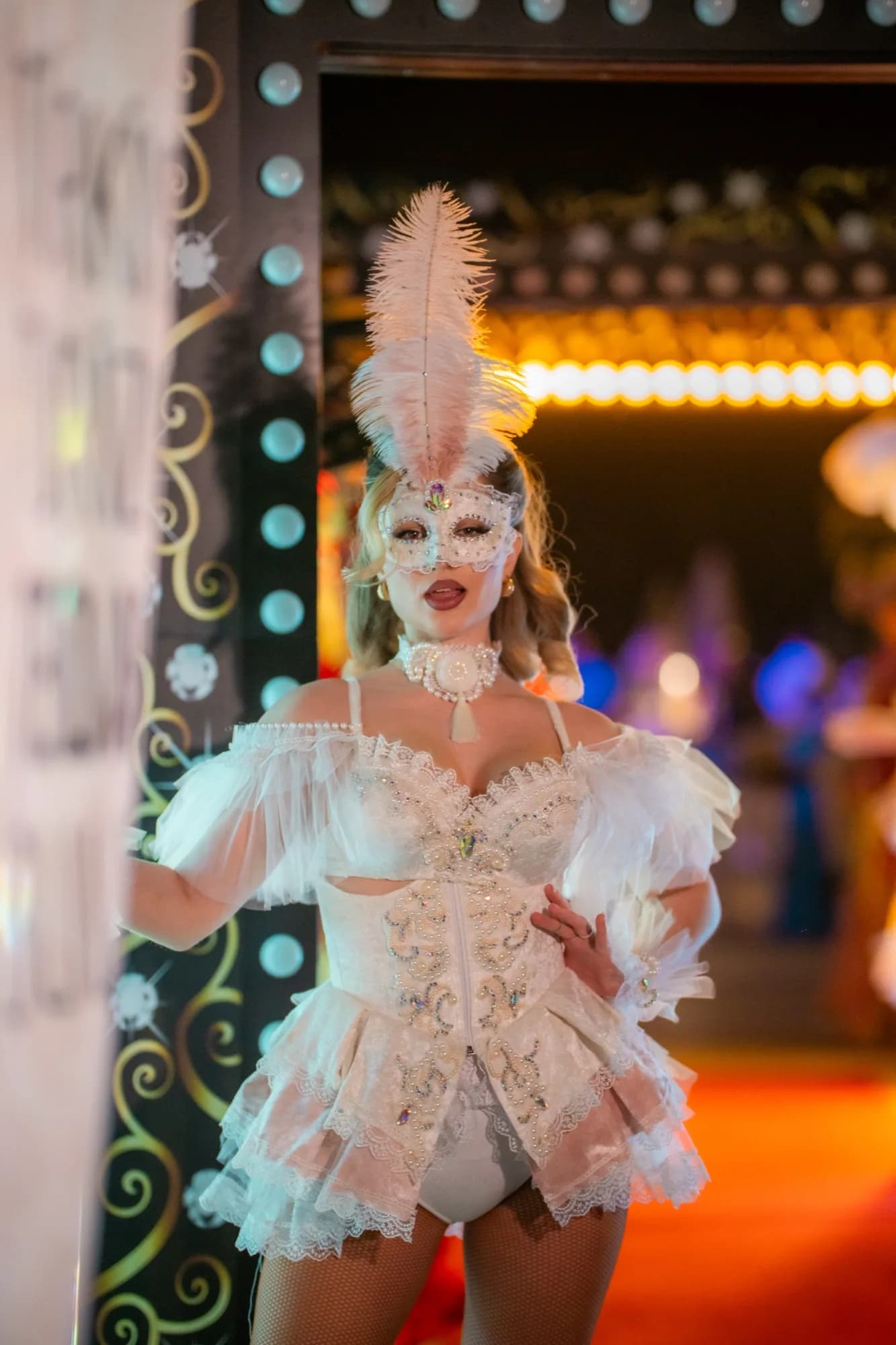 Masquerade Party — Selectum Collection
